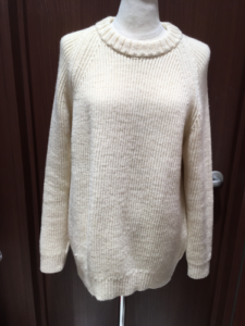 ニット着丈詰めビフォー